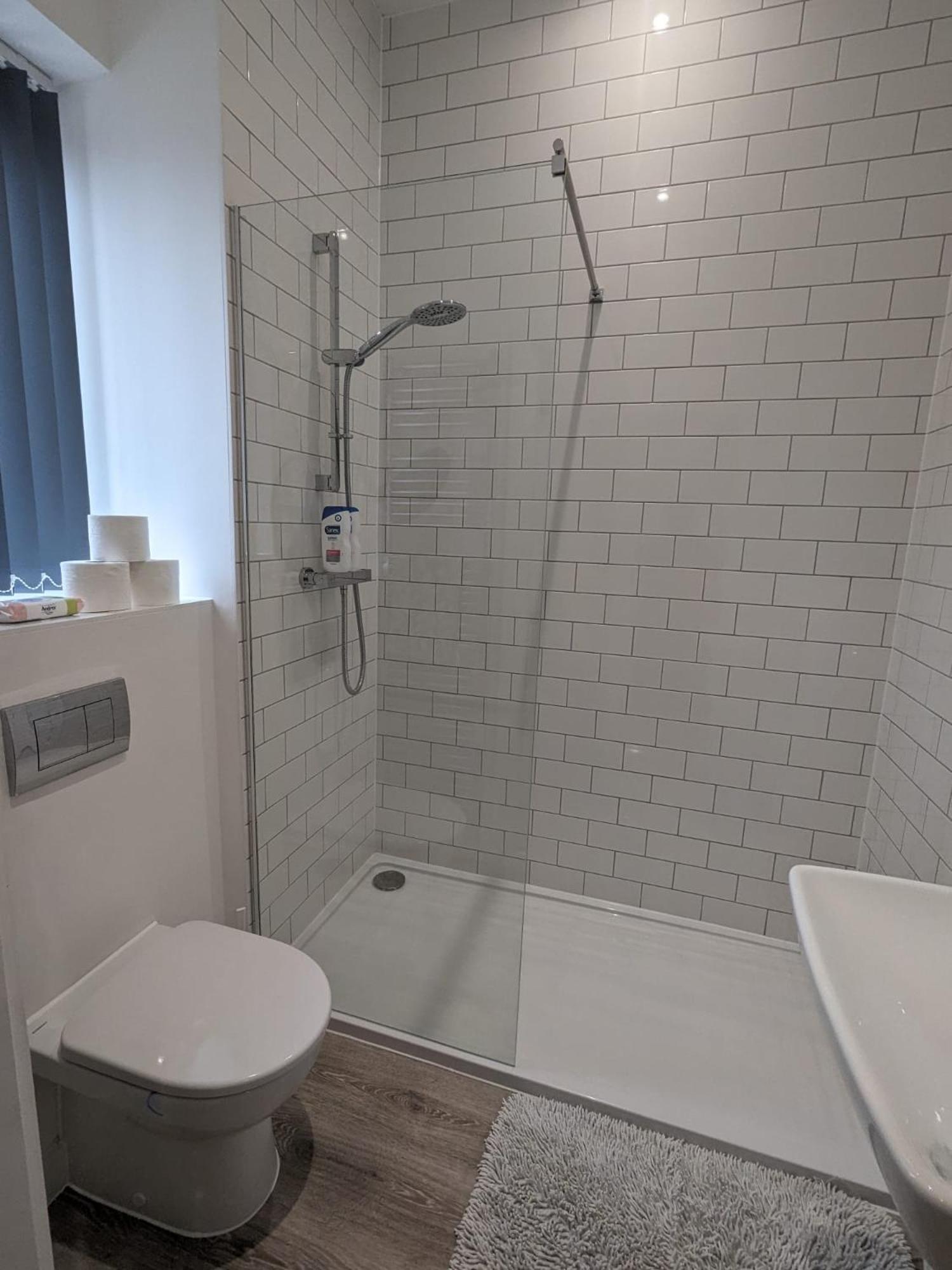 Contemporary Double Ensuite Room เบอร์มิงแฮม ภายนอก รูปภาพ