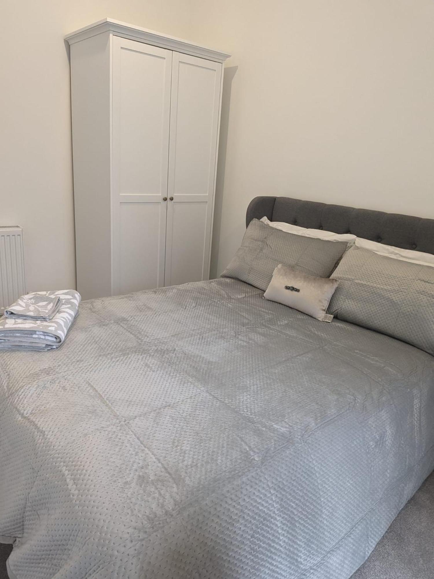 Contemporary Double Ensuite Room เบอร์มิงแฮม ภายนอก รูปภาพ